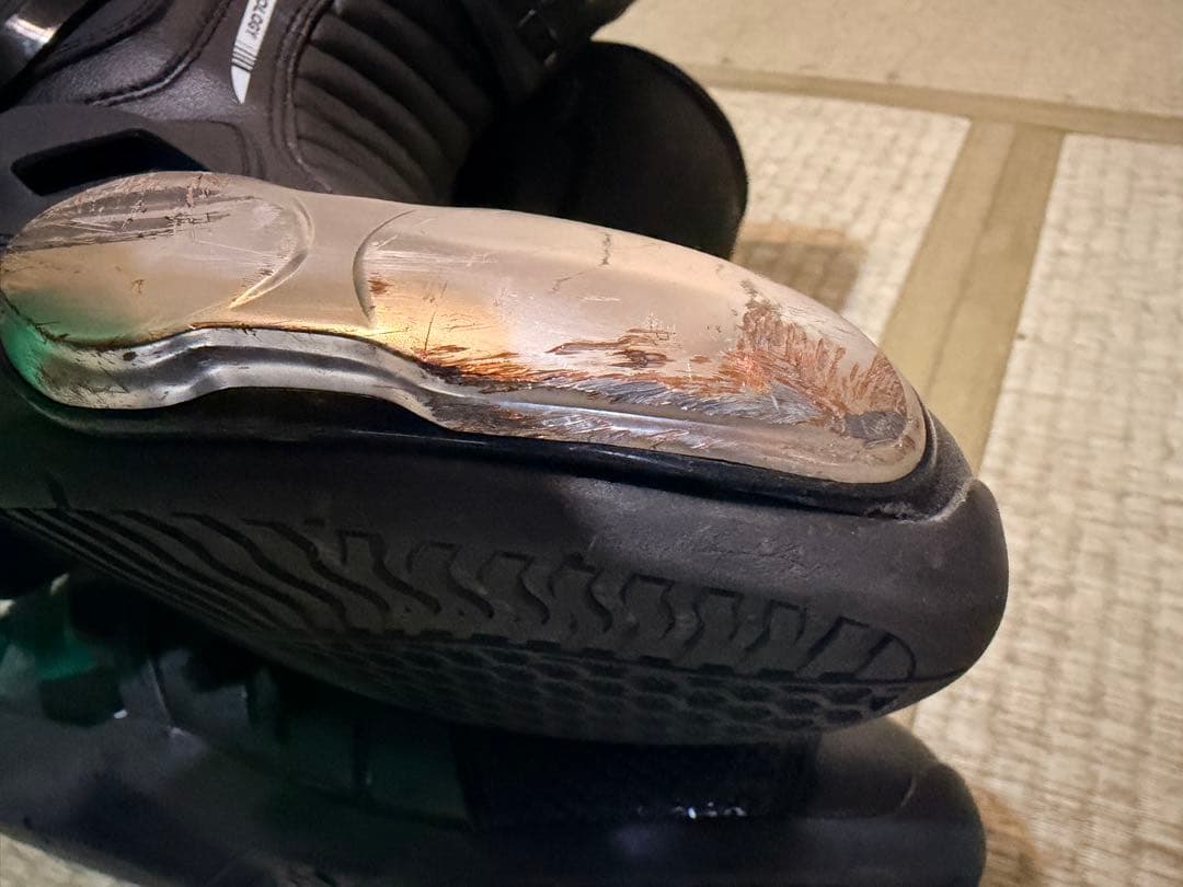 AUGIレーシングブーツAR-1 サイズEUR41／JPN26 - メルカリ