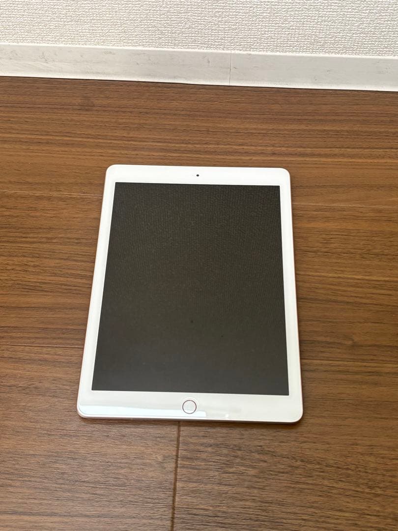 Apple iPad 第6世代 32GB セルラー 中古 - メルカリ