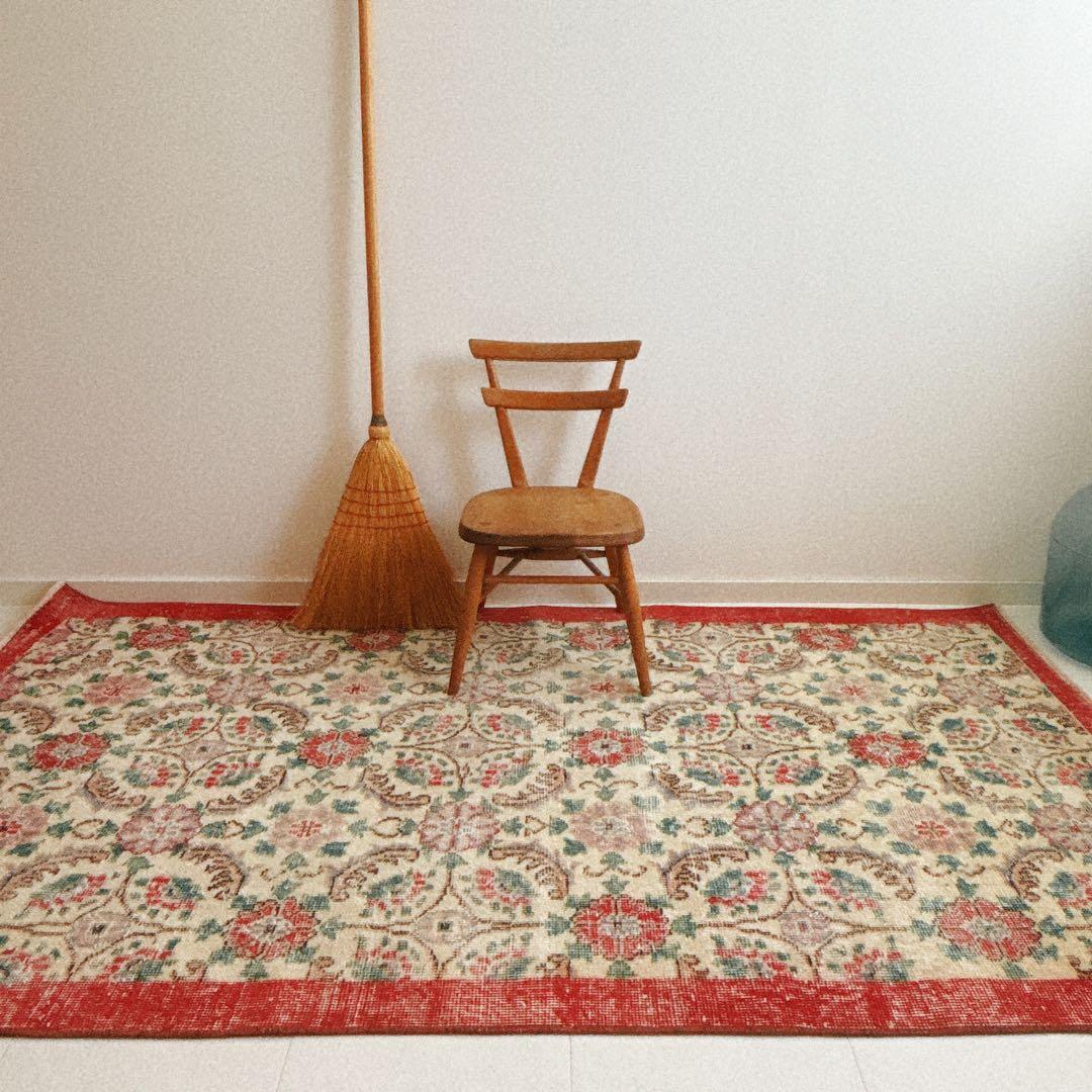 いちご　トルコ　ヴィンテージラグ　ピンク　グリーン　フローラル 超大判 トルコヴィンテージラグ チェリーピンク 255×134 トルコラグ