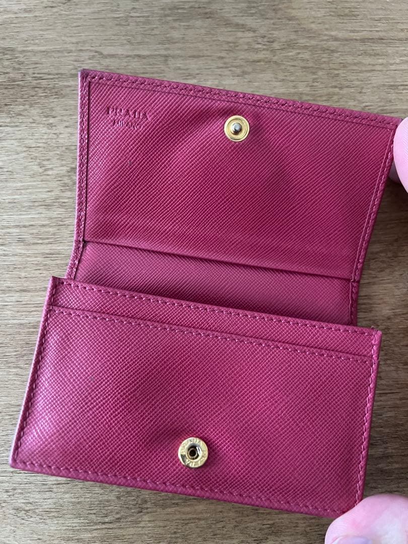 PRADA ピンク カードケース 名刺入れ サフィアーノレザー - メルカリ