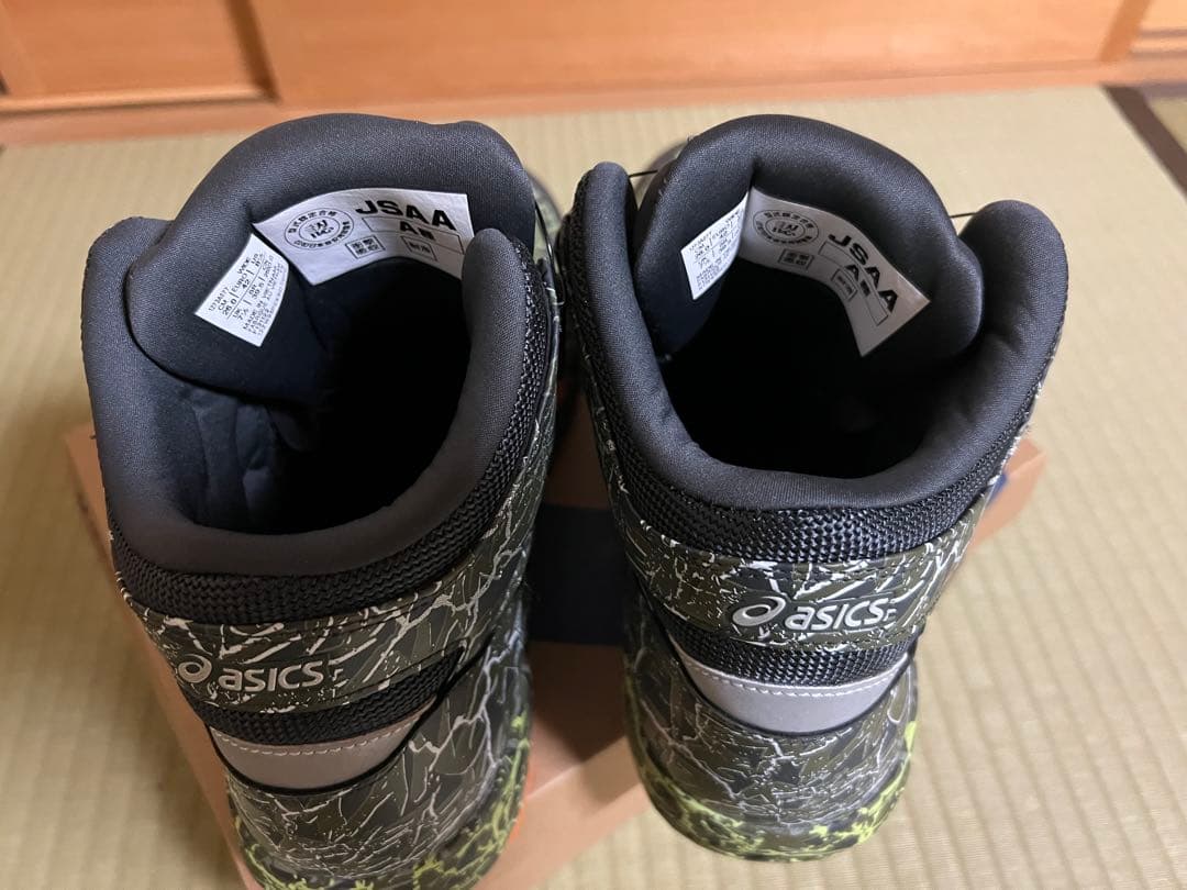 アシックスWINJOB CP304 BOA MAGMA 25.5cm 限定カラー