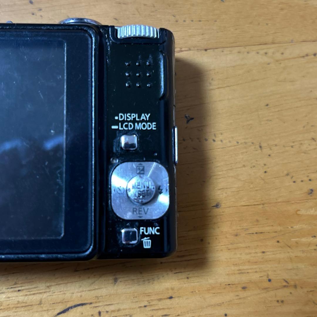 LUMIX DMC-FX55 デジカメ 本体 動作未確認充電器なし ジャンク扱い