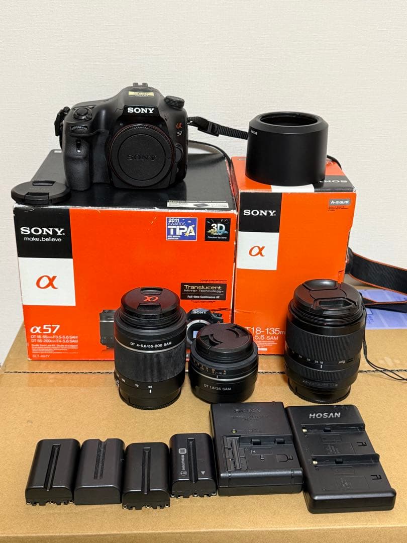 Sony α57 デジタル一眼レフカメラ 本体とレンズセット - メルカリ