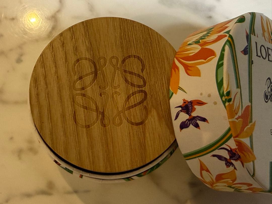 LOEWE ECLECTIC ボディローション 100mL ロエベの公式サイトにて購入