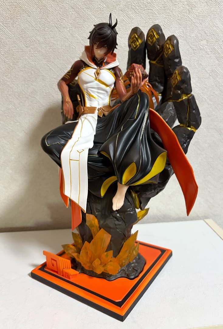 原神 鍾離（モラクス）岩神形態 フィギュア 中古品 - メルカリ
