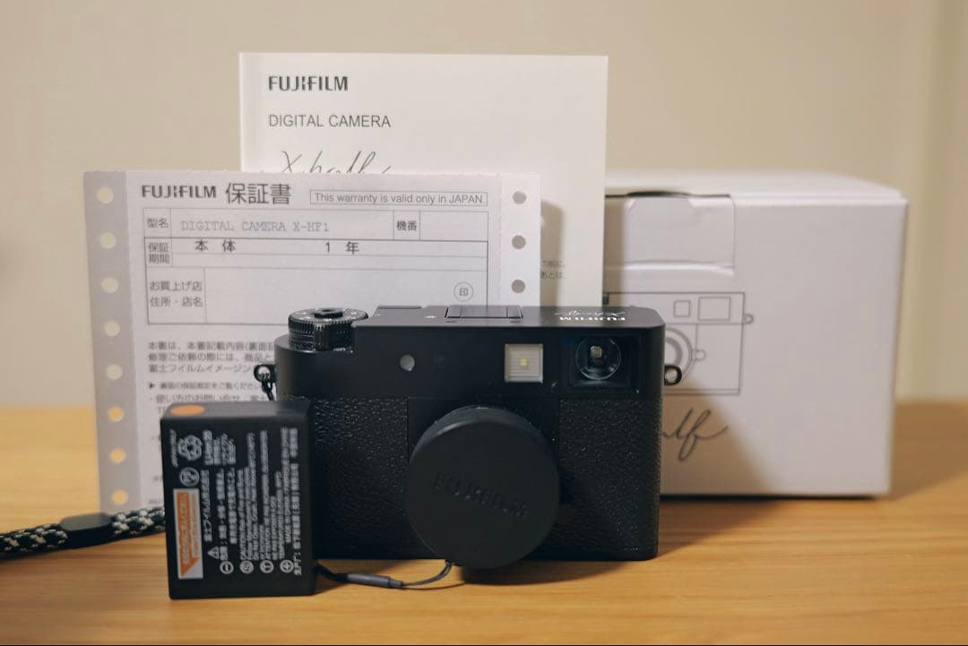 【美品、目立った傷や汚れ無し】FUJIFILM X-half ブラック Fujifilm X Half Digital Camera | Black | Rockbrook Camera