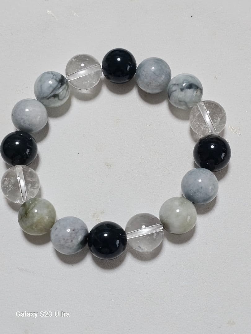 黒平、向山鉱山水晶と出雲瑪瑙碧玉と糸魚川翡翠 12mmで組み立てまし