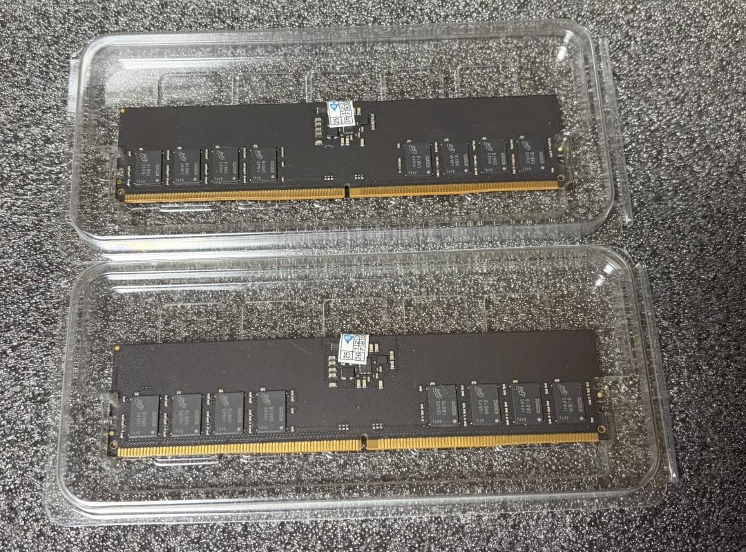 み*こ様 Kingston DDR5-5600 32GB(16GBx2) Kingston KF556C36BBEAK2-32 FURY Beast DDR5 RGB 288pin DDR5-5600