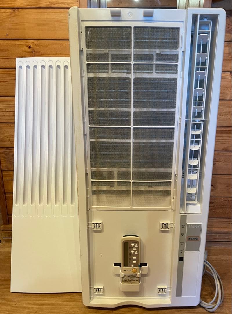 高年式！2022年製 Haier JA-16V WHITE 窓用エアコン