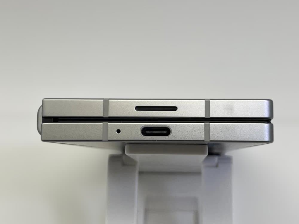 Samsung Galaxy Fold 6 付属品すべて付属 - メルカリ