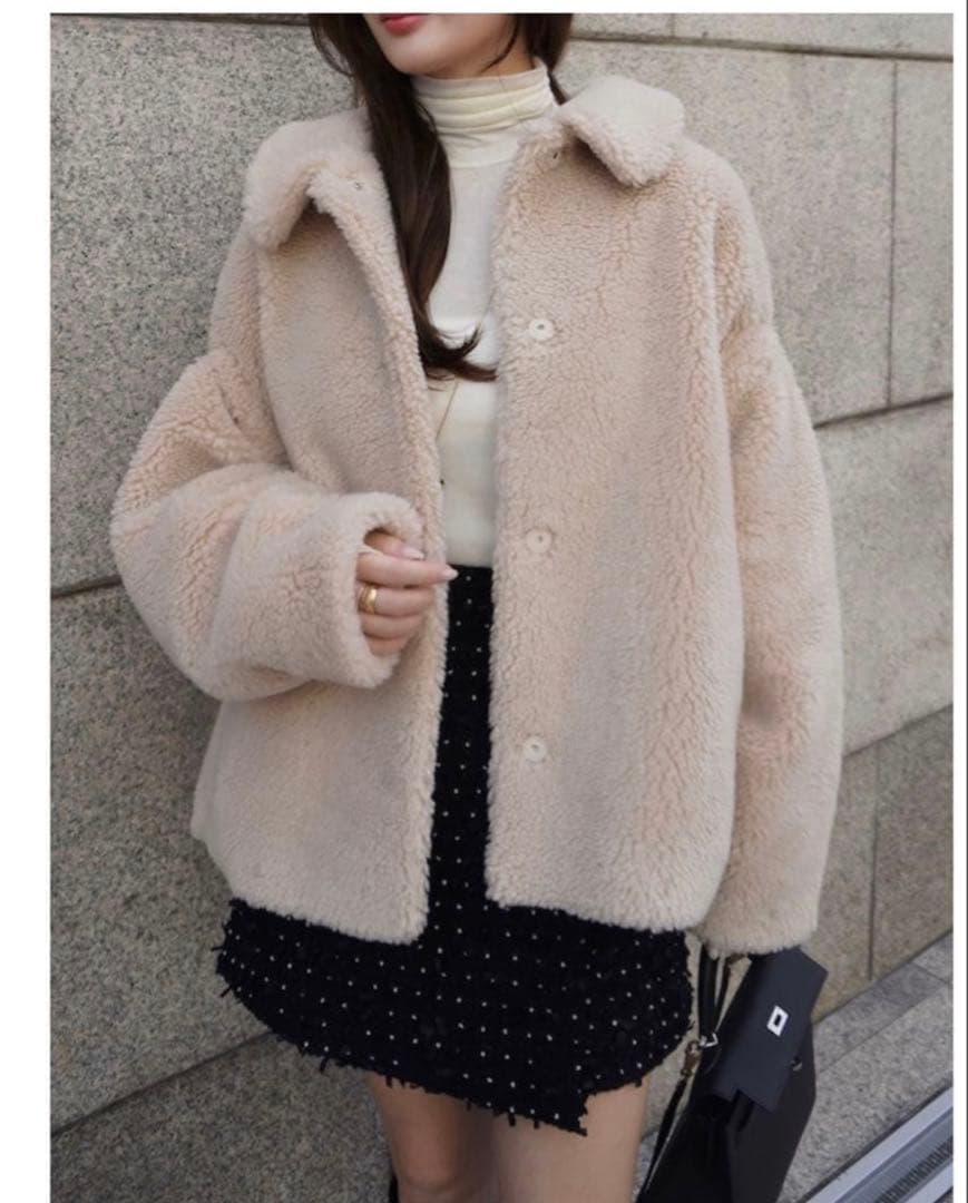 美品】HYEON ヘヨン ted cape ベージュ テディコート - メルカリ