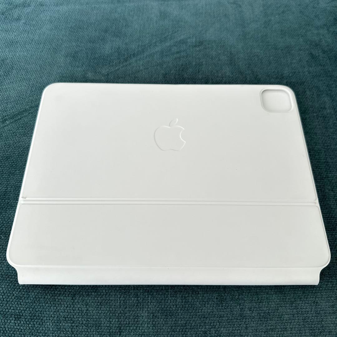 Magic Keyboard ／ホワイト（箱あり） 買った】白いiPad用のMagic Keyboardレビュー。汚れやすいので覚悟は必要