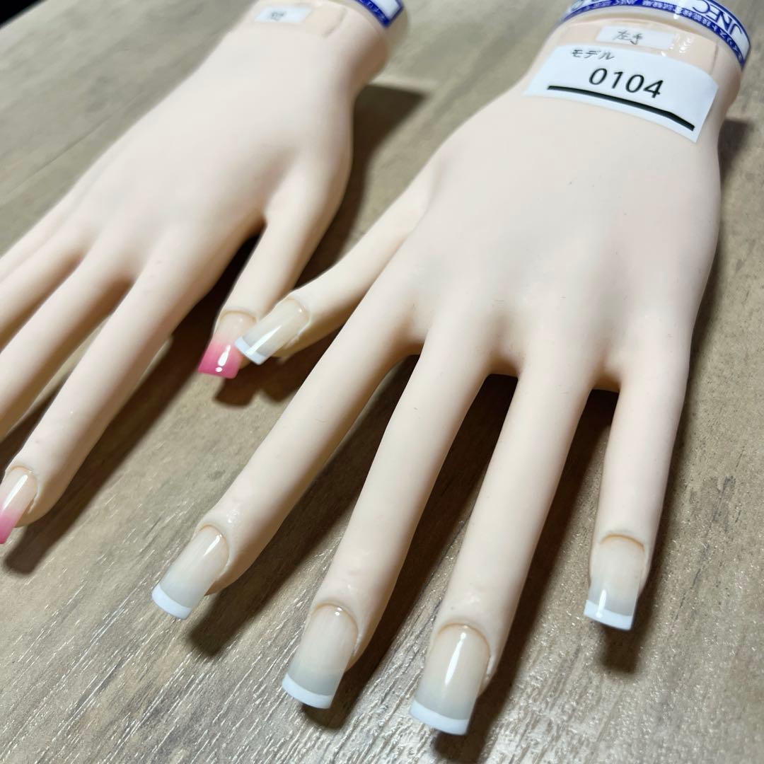 ネイル検定認定ハンド（骨折なし） お値下げ中！】認定モデルハンド （骨折なし） 認定モデルハンド(骨折