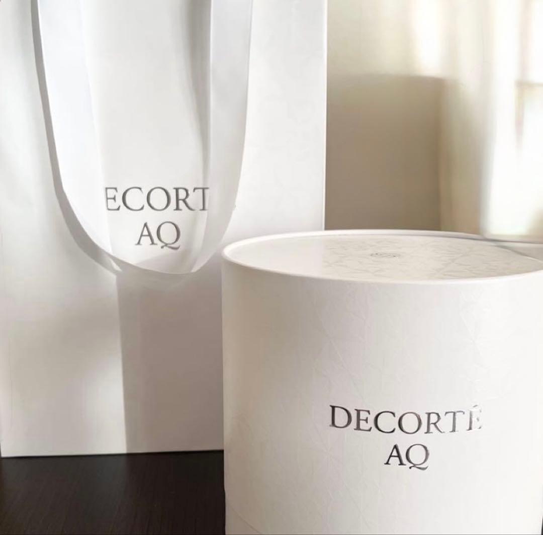 コスメデコルテ　ＡＱ　ラディアンスコフレ クリスマスコフレ コスメデコルテ最高級「AQ」25年クリスマスコフレ、“毛穴角栓を溶かし