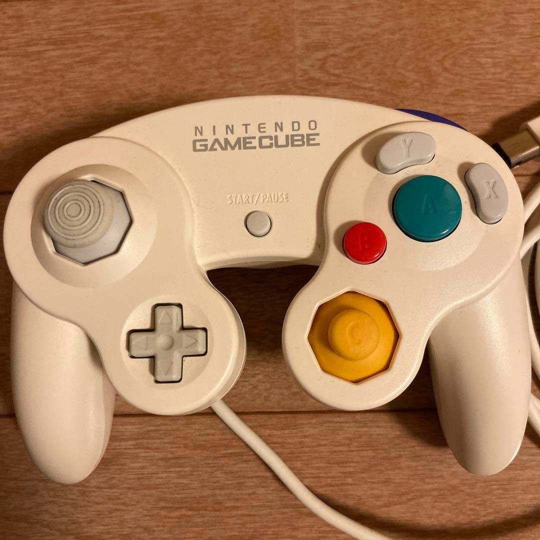 美品 箱付き GC ゲームキューブコントローラー ホワイト 白 後期型