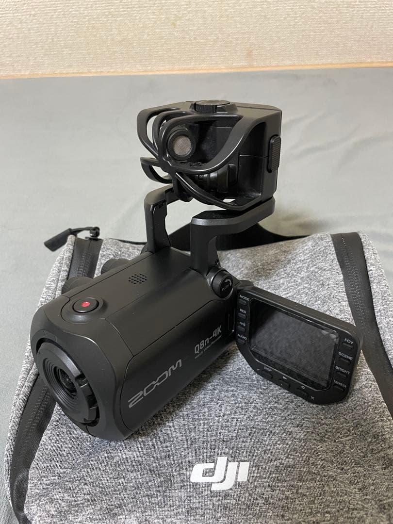 Zoom Q8n-4K ビデオレコーダー Amazon.com: Zoom Q8n-4K Handy Video Recorder with 4K UHD Video