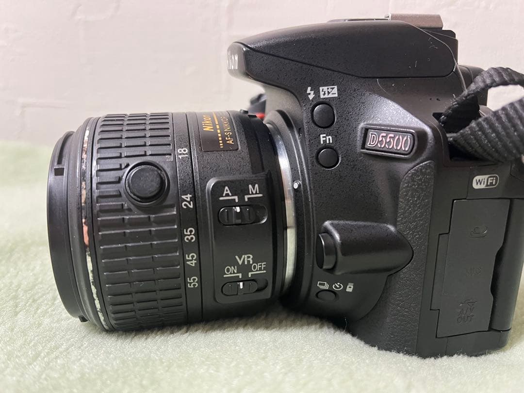 Nikon D5500 18-55mmレンズキット シャッター回数7300回 - メルカリ