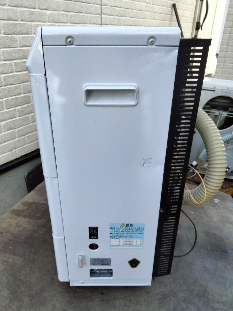 取り切れない傷汚れ等あり！札幌発コロナFF温風石油ストーブ2015年式