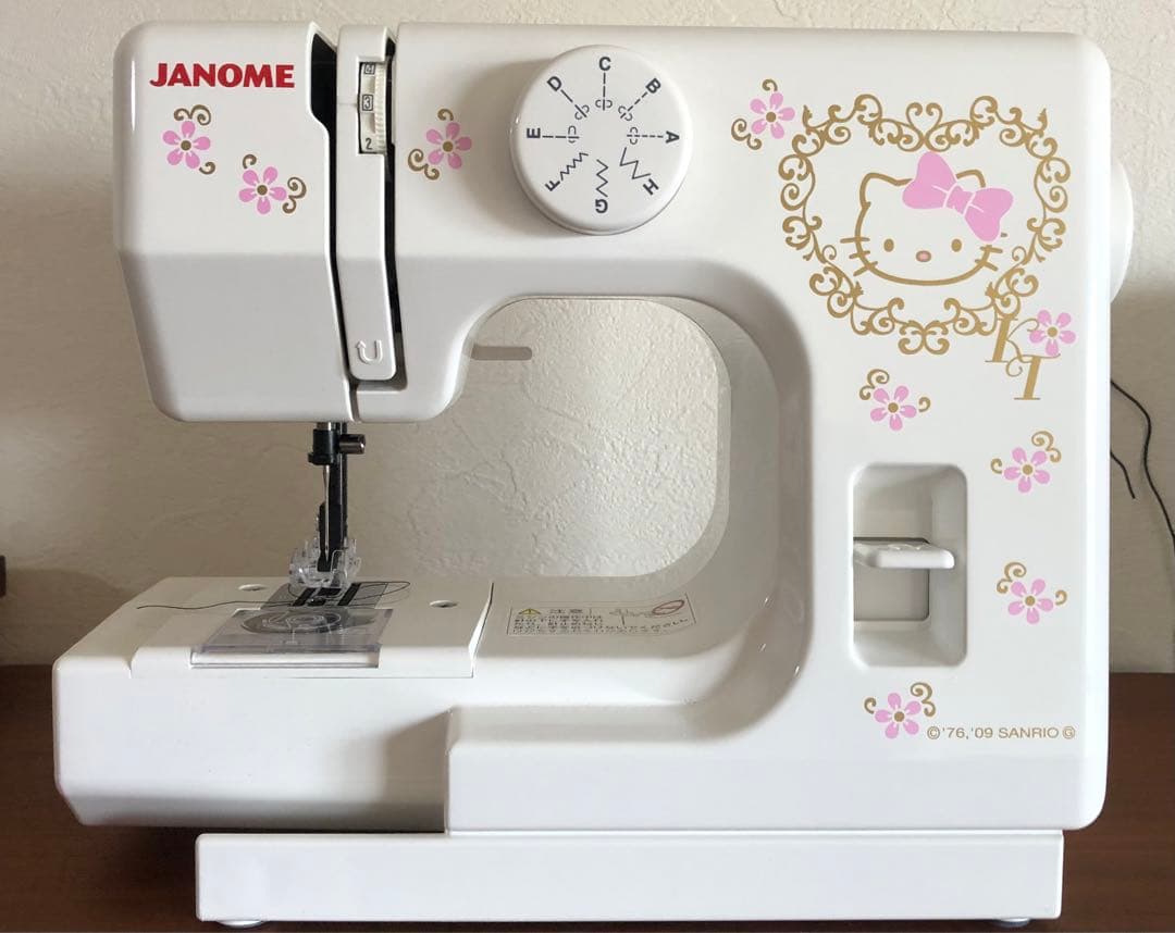 JANOME/Sanrio KT-35ハローキティデザイン コンパクトミシン - メルカリ