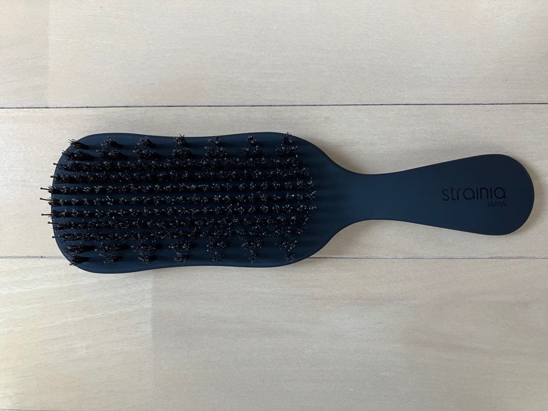 strainia《ストレーニア》ケアストレートブラシ