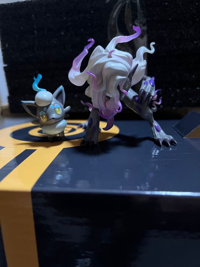 ポケモンスケールワールド 色違いゾロアークヒスイ姿 - メルカリ