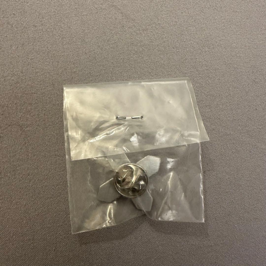 大阪関西万博 ルクセンブルク ピンバッジ 非売品 激レア - メルカリ