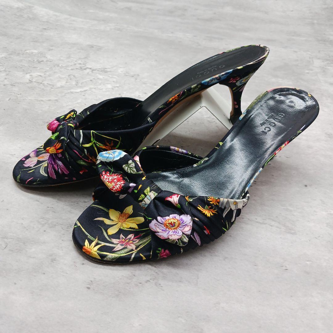 ✨美品✨ グッチ レディース フローラ サンダル ブラック系 総柄 36.5C