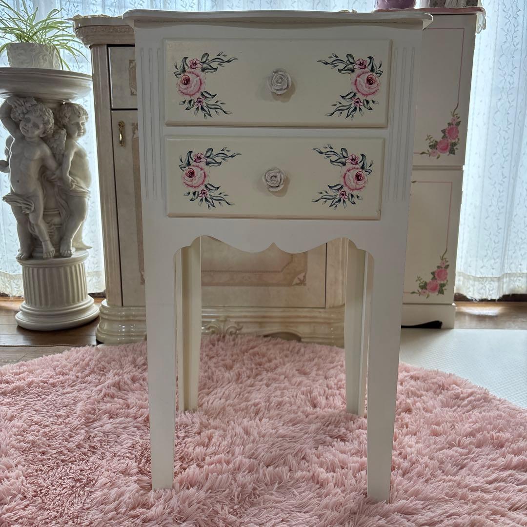 ロココ調 木製サイドテーブル 2段チェスト 薔薇 白家具 ハンドペイント