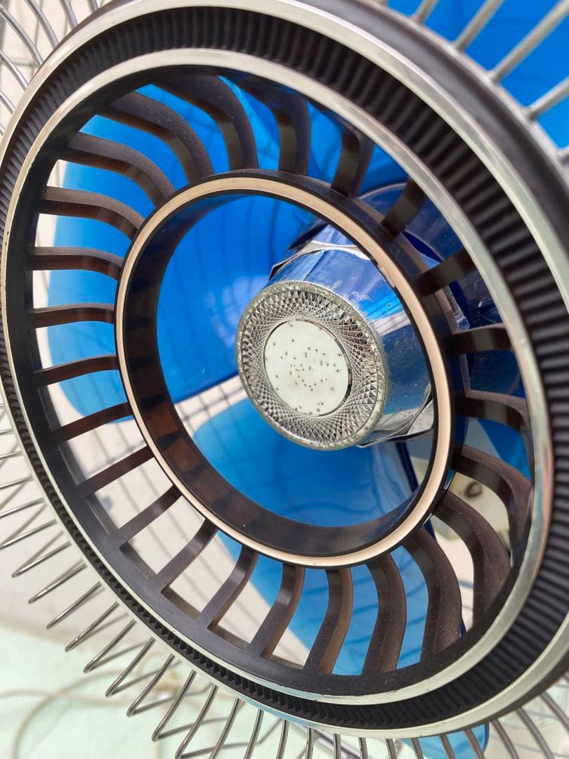 昭和レトロ 東芝扇風機 レトロ扇風機SF-30L 1969年 - メルカリ