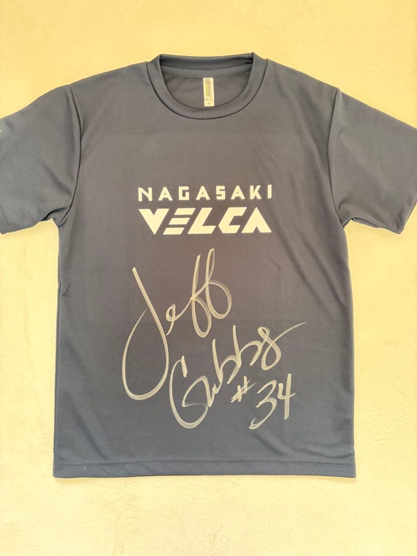 長崎ヴェルカ ジェフ・ギブス選手　サインTシャツ m45048576333_1.jpg?1767064572