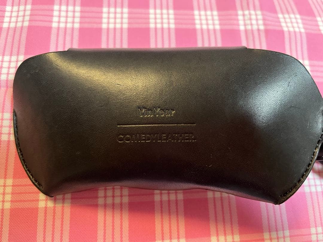 週末値下！レザーメガネケース　Yin Year -COMEDYLEATHER