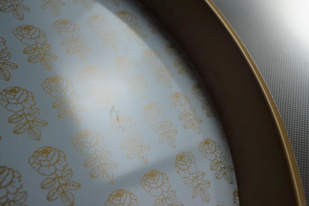 マリメッコ　ヴィヒキルース　メタル トレイ　30.5cm