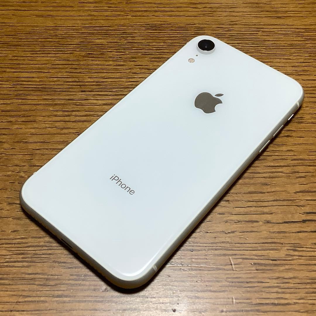 iPhone XR 64GB ホワイト バッテリー79% - メルカリ