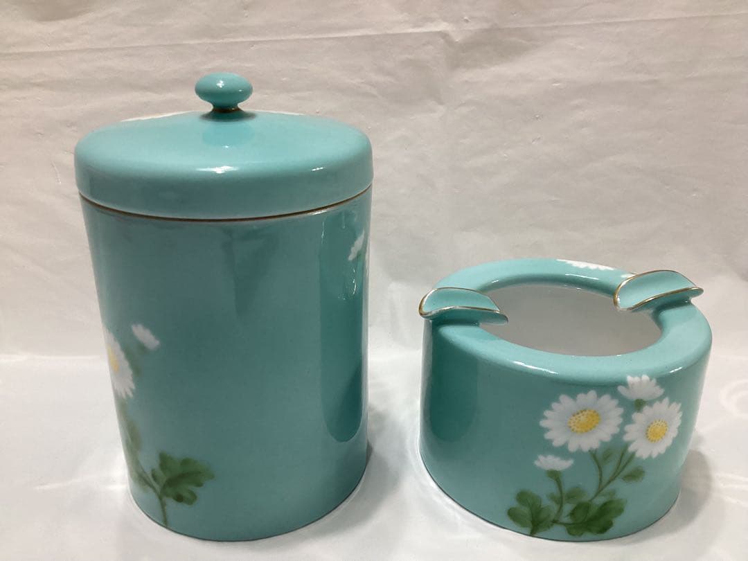 オールドノリタケ 陶器製煙草入れ、灰皿 青地白菊 ビンテージ