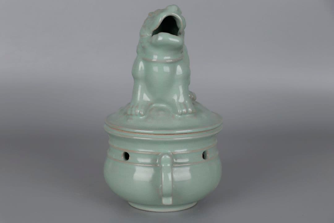 宋汝窯開片釉獅子蓋薫香炉 景徳鎮 陶磁器 装飾品