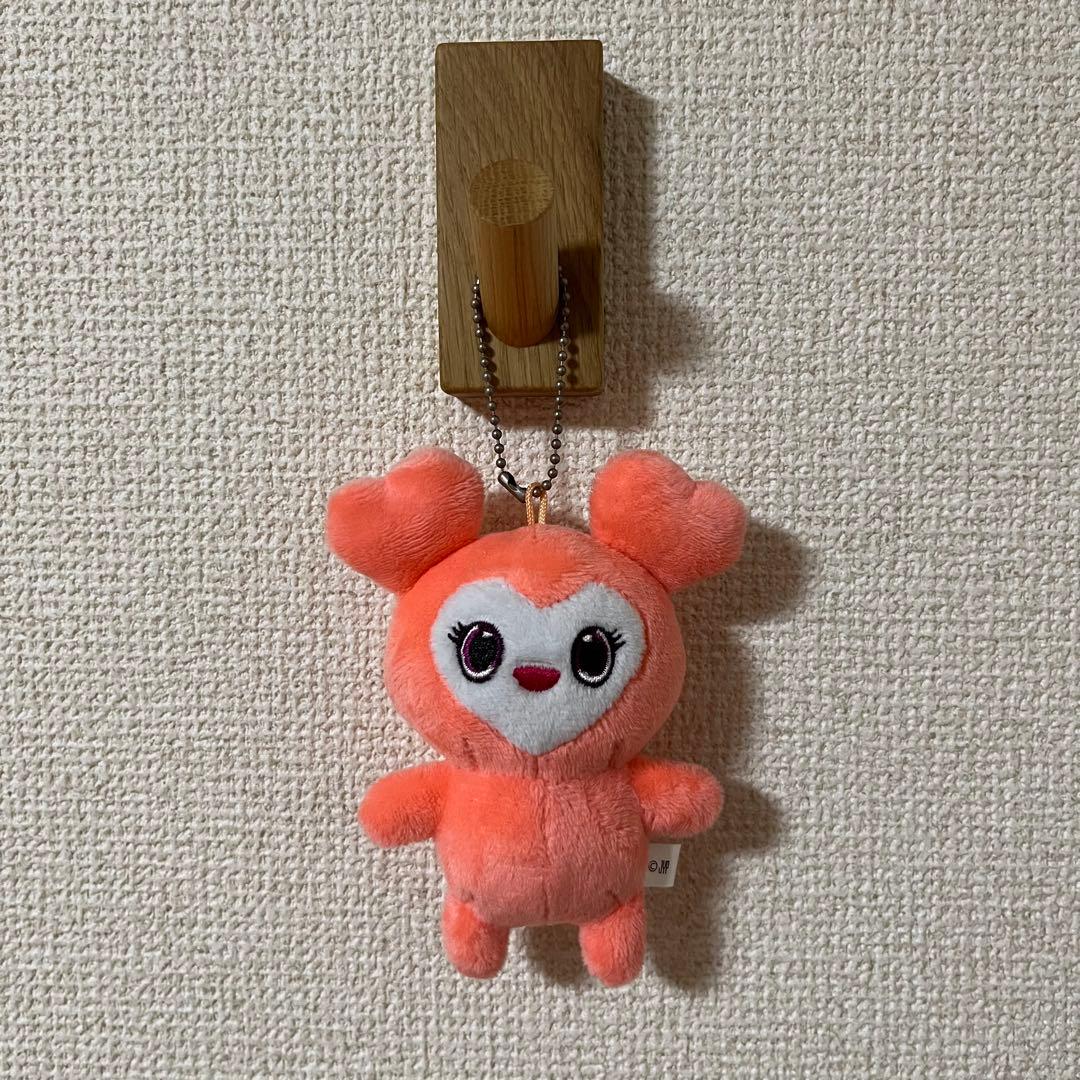 M*様 TWICE ラブリー バックチャーム ノーマル 初期 公式 - メルカリ