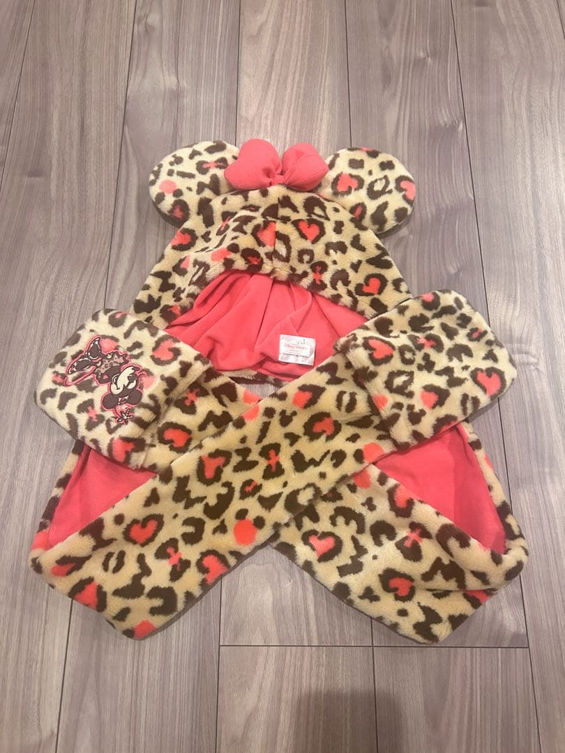 ディズニー マフラーファンキャップ ヒョウ柄 ミニーちゃん - メルカリ