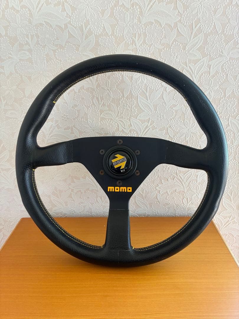 希少！MOMO TYP V35ブラック×イエロー刺繍 34.5Φ94年製 旧車 - メルカリ