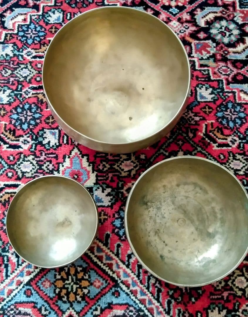 シンギングボウル 3点セット プロ厳選したシンギングボウル極上倍音のシンギングボウル3点セット