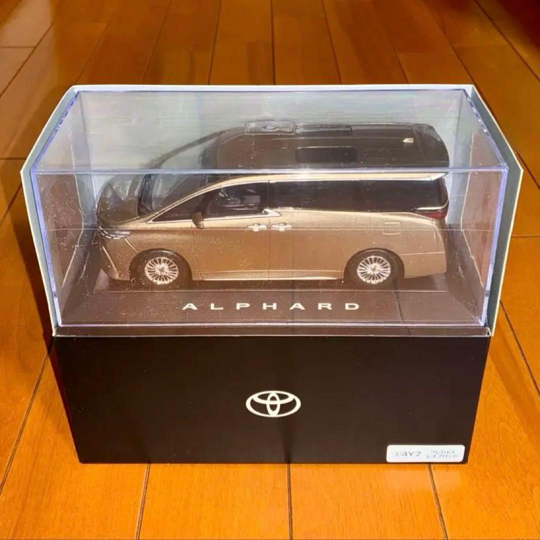 非売品】新型アルファード （40系） プレシャスレオブロンド ケース付