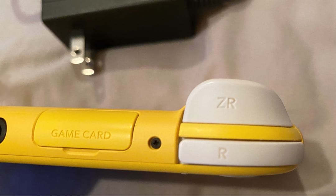 Switch Light 本体・充電コード・マリオカートソフト セット