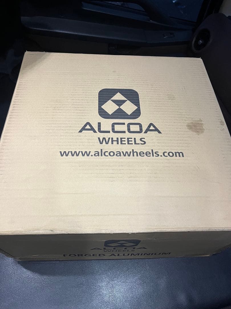 新品　未使用　アルコア アルミホイール 6穴 17.5×6.00 送料込み 価格｜アルコア 17.5インチ×6.0(135) 6穴/222.25 JIS規格 アルミ