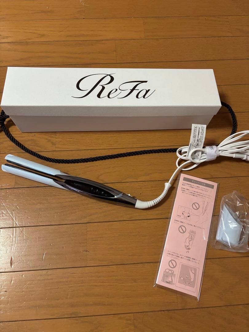 箱取説付ReFaビューテックストレートヘアアイロンRE-BM-02A ホワイト 楽天市場】リファビューテック ストレートアイロン RE-BM-02A 出産祝い