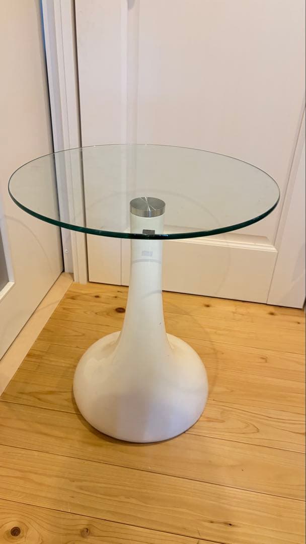 デザイナーズ ACTUS アクタス 流線型 ガラス サイドテーブル - メルカリ