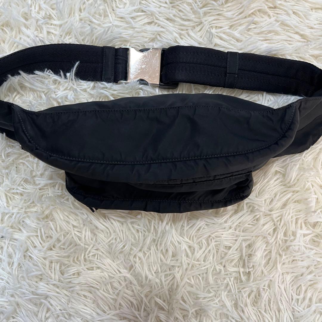 極美品】プラダ ボディバッグ 三角ロゴ ナイロン ブラック 白タグ