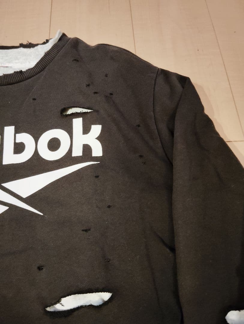 Reebok ダメージスウェット サイズL ブラック 松村北斗 - メルカリ