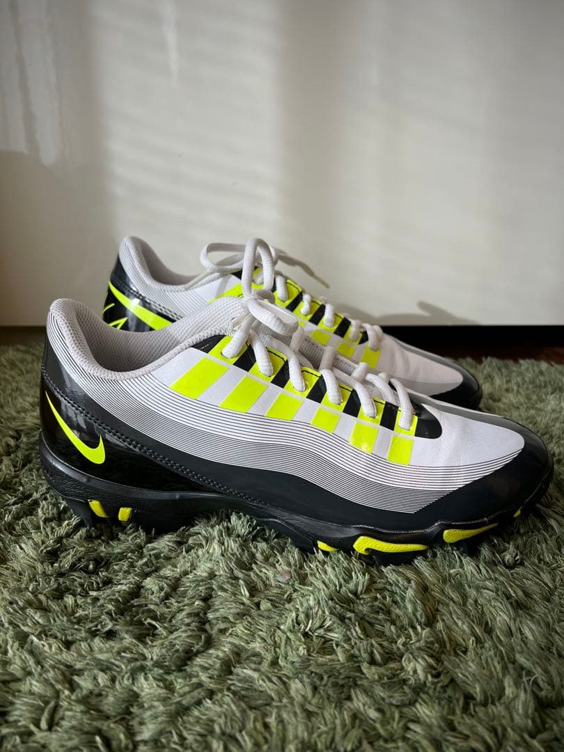 【超美品】ナイキ　野球スパイク　エアマックス95カラー　25.5cm
