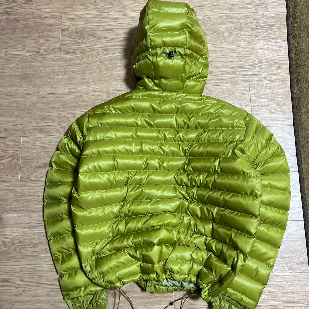 ライムグリーン アルパインダウンパーカ クレイターレイク - メルカリ