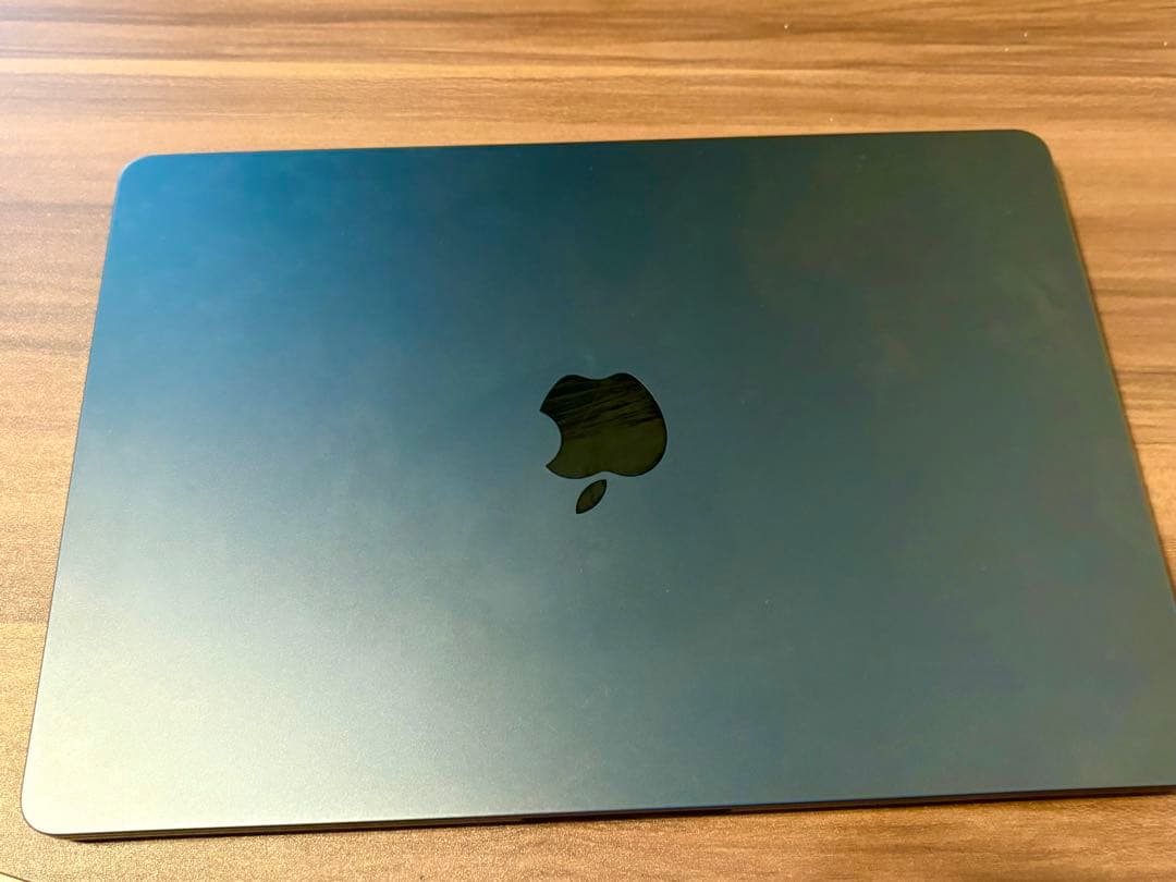 MacBook Air2022 本体 13インチ　M2 ミッドナイト Amazon.com: Apple 2022 MacBook Air with Apple M2 Chip, 13-inch