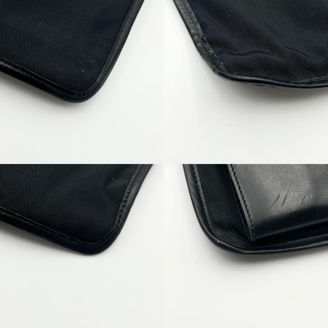 グッチ ショルダーバッグ サコッシュ ナイロン ブラック ロゴプレート